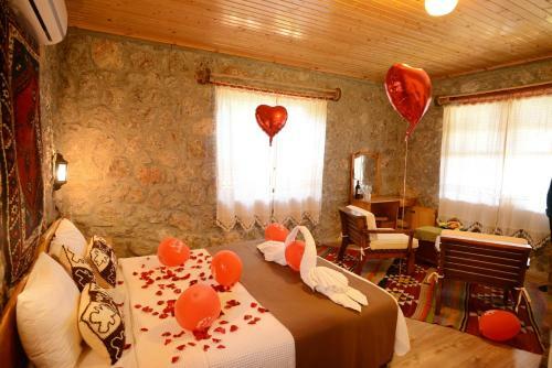 Hostal Faralya Yoruk Evi Hotel