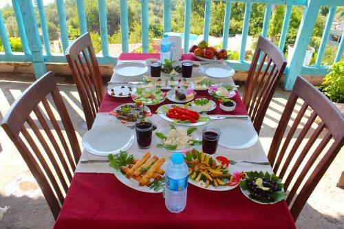Hostal Faralya Yoruk Evi Hotel