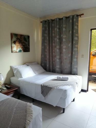 Hotel Cabinas Gosen