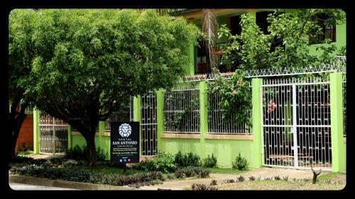 Bed & Breakfast Hostal San Antonio