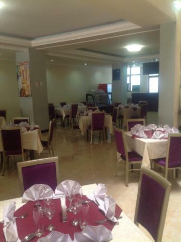 Palm Palace Hotel