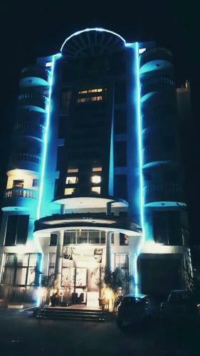Palm Palace Hotel
