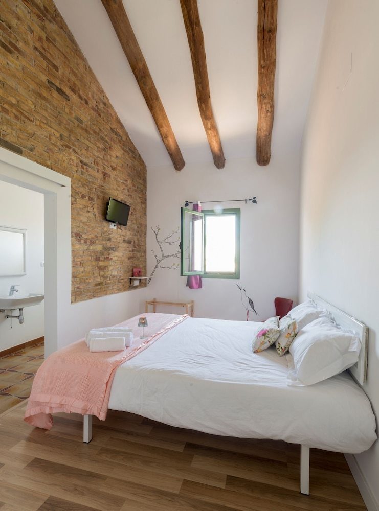 Bed & Breakfast Hostal Cling 43