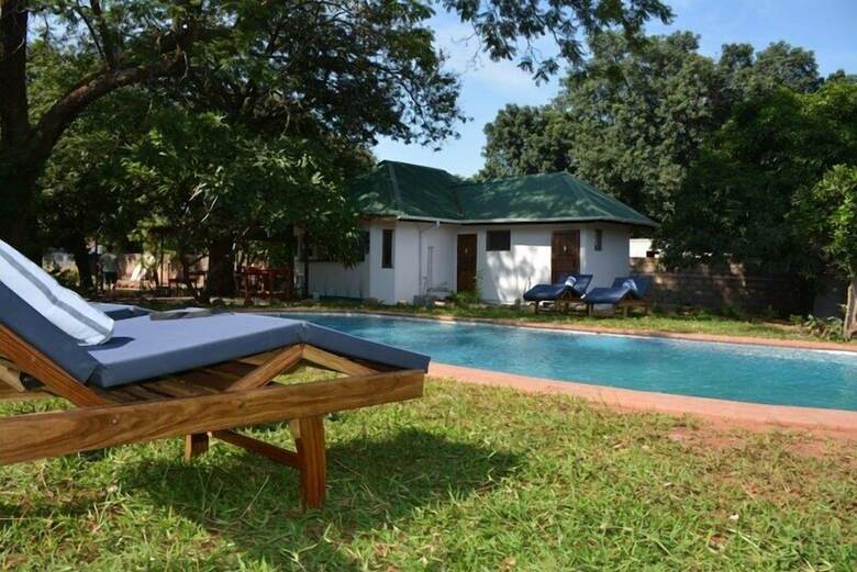 Hotel Kamunjila Lodge