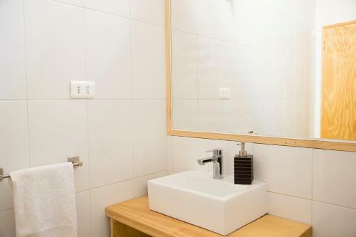 Hostal El Arbol Beach