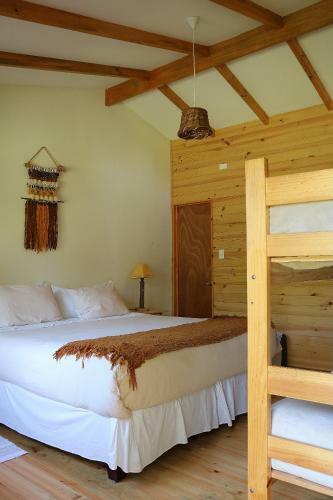 Hostal El Arbol Beach