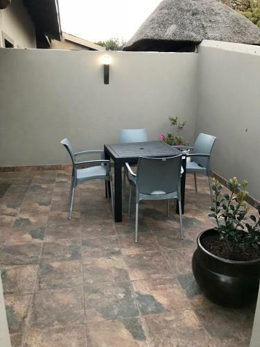 Hostal Aerotropolis Guest Lodge