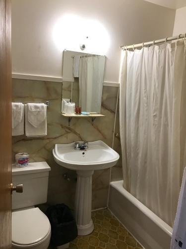 Yellow Quill Motel
