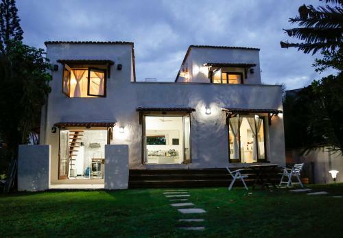 Casas Maria Jose