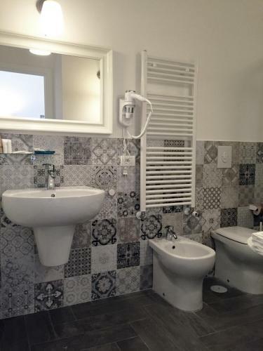 Hostal Novecento Dimore Di Poesia