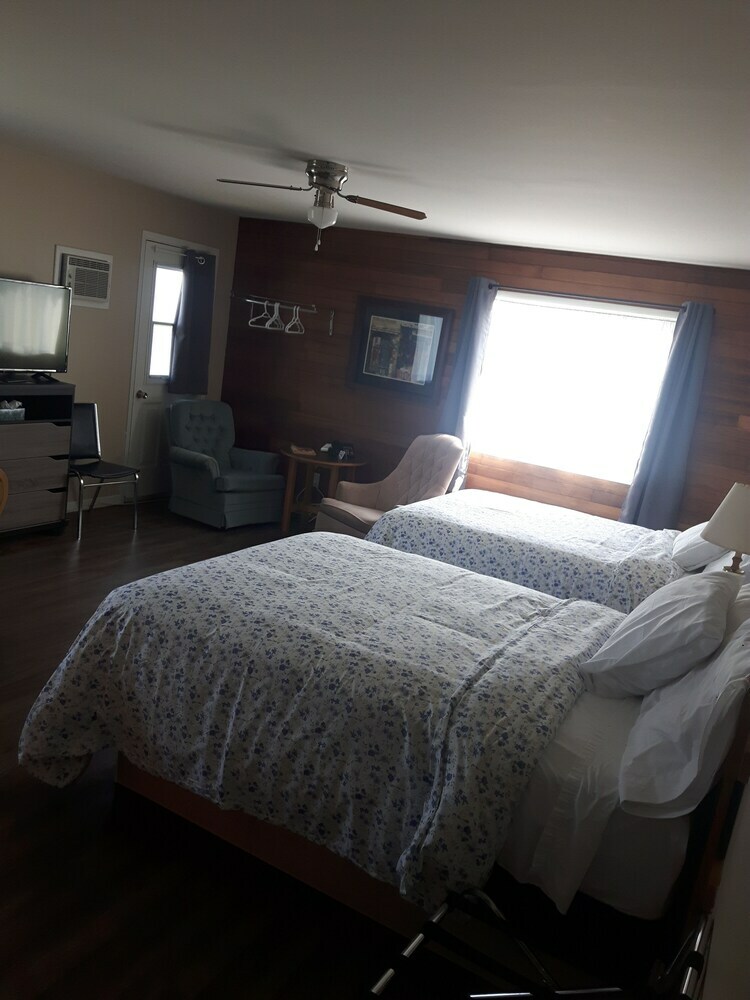 Fair Isle Motel