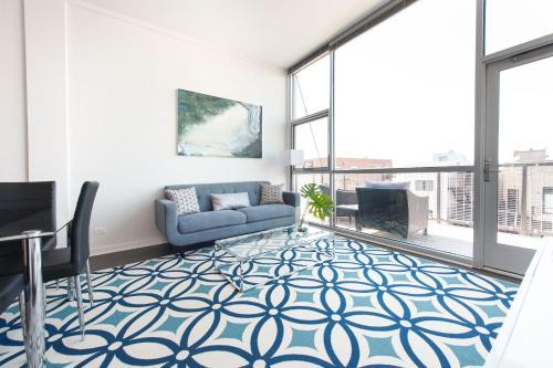 Three-bedroom Apartments Lincoln Park