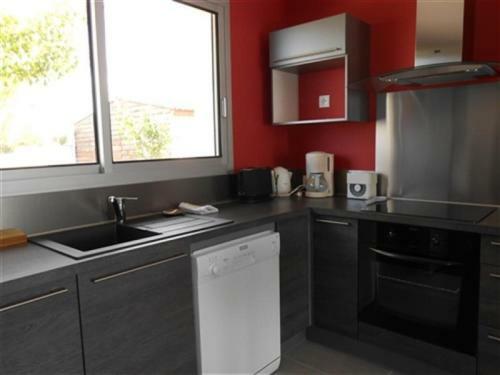 Rental Villa A 200 M Plage Des Bussoleries