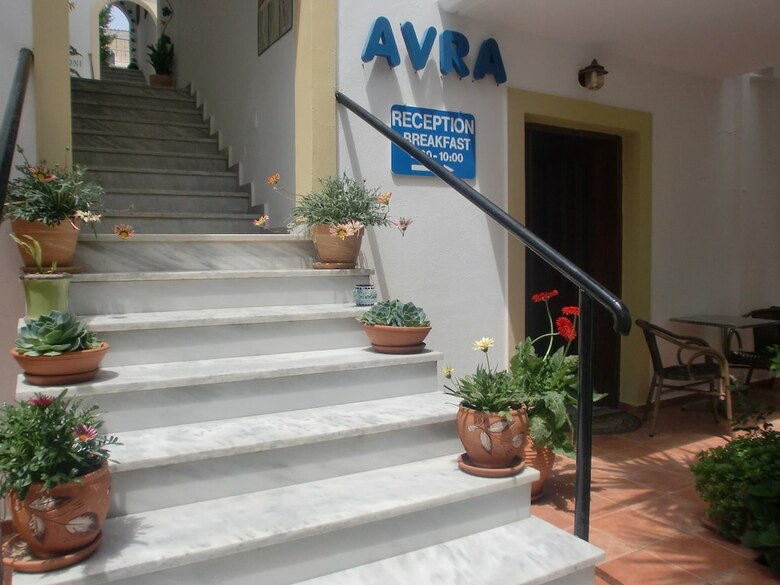 Hotel Avra
