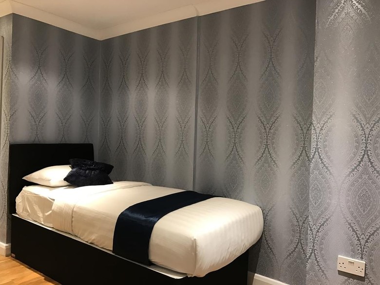 Whiteleaf Hotel