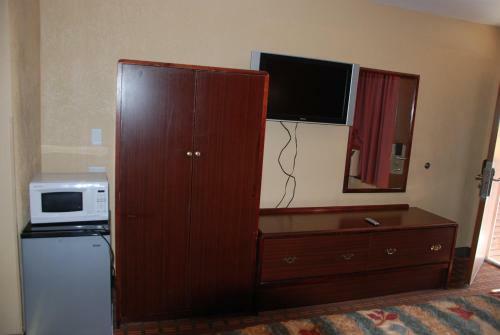 Mount Laurel Motel