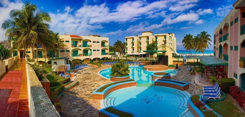 Hotel Los Delfines