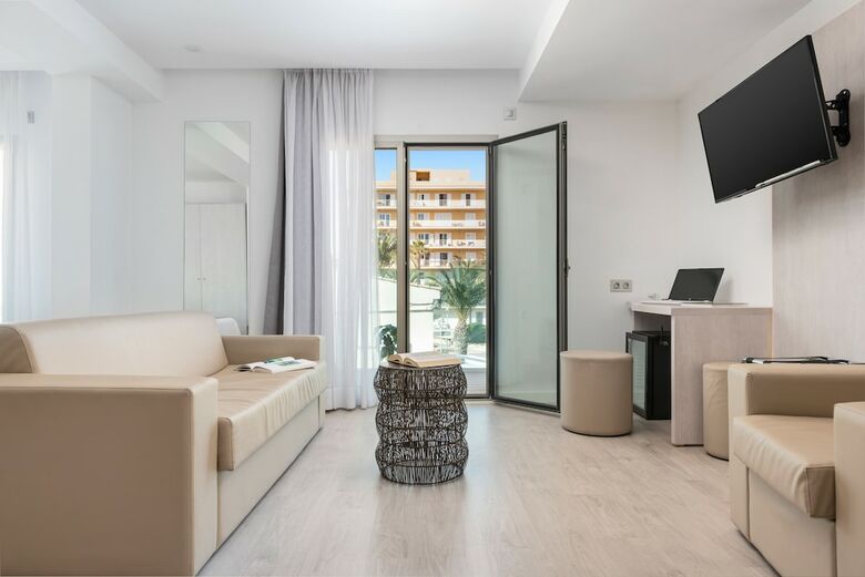 Hotel Som Llaut Boutique