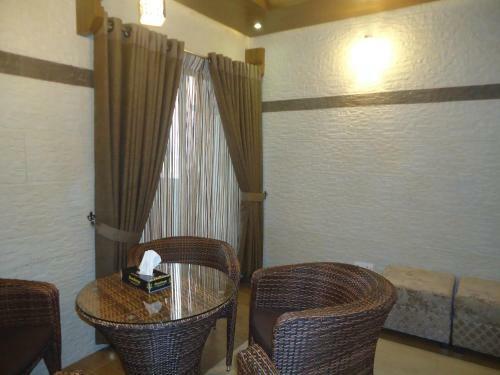 Neeshorgo Hotel & Resort