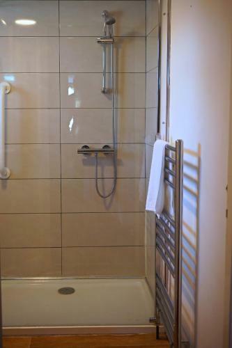 Bed & Breakfast Strandhill Lodge, Hostel & Surf