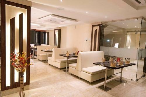 Hotel Larica Inn Rajarhat