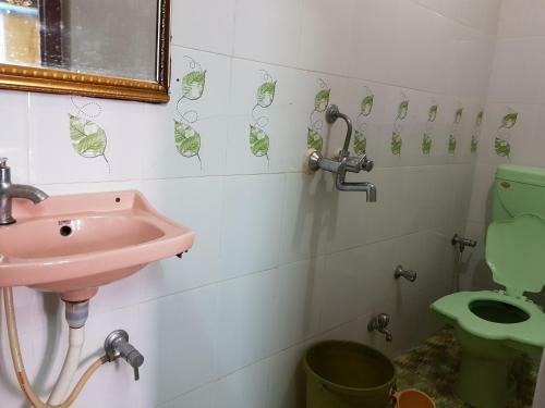 Bed & Breakfast Dylan Cafe And Guest House