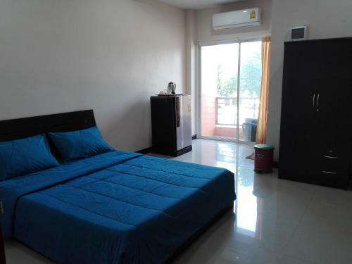 Aumnuaychai Apartment