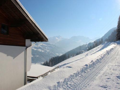 Holiday Home Aschau 438
