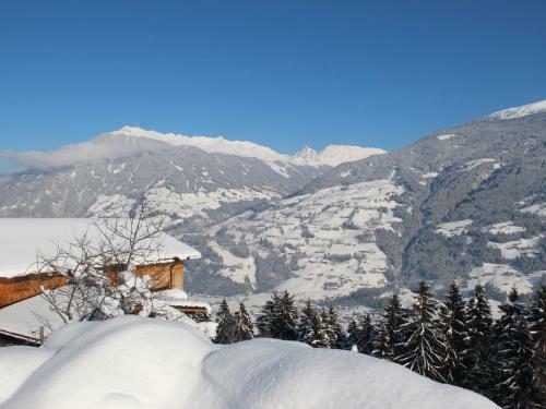 Holiday Home Aschau 438