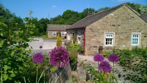 Hewenden Mill Cottages