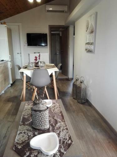 Koala Apartments Irida