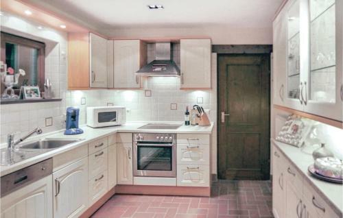 Holiday Home White Pearl