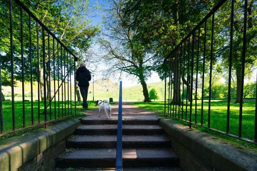 Parkside, Holyrood Park Apartment
