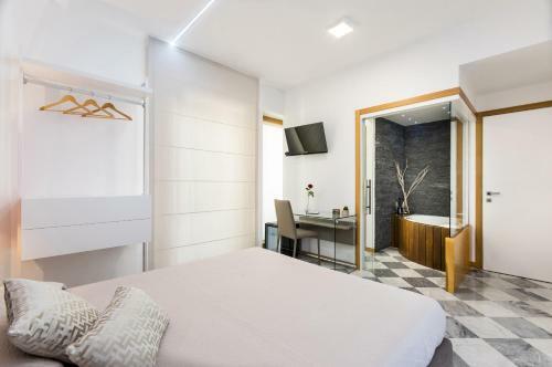 Hostal Lucenova