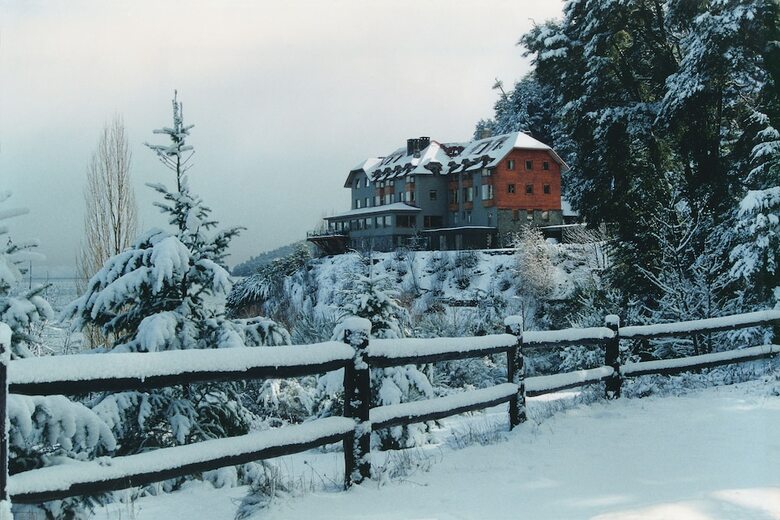 Correntoso Lake & River Hotel