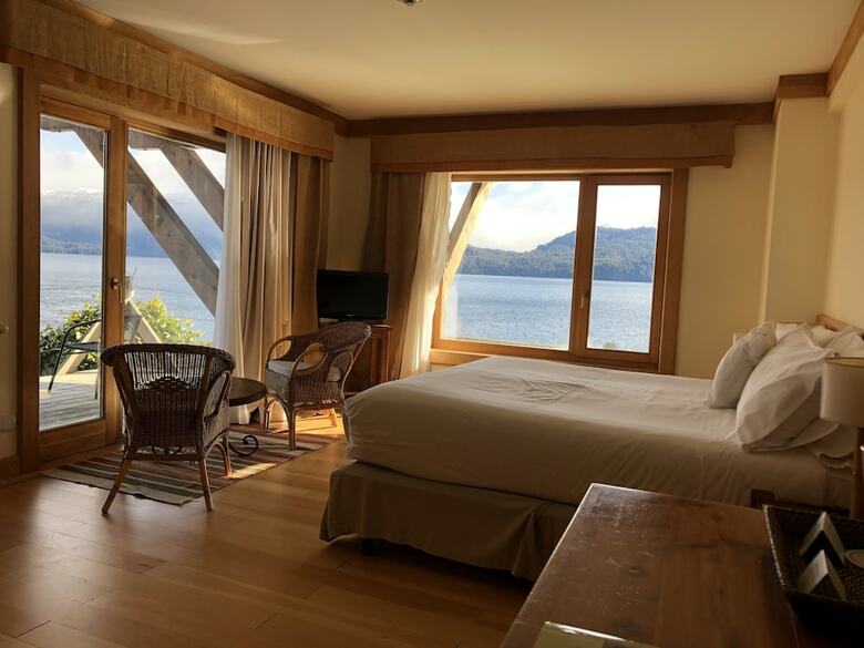 Correntoso Lake & River Hotel