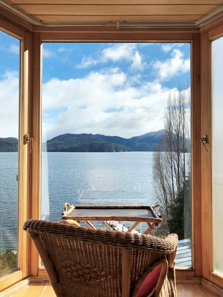 Correntoso Lake & River Hotel