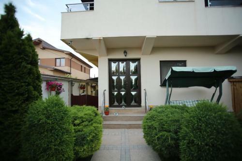 Villa Nut