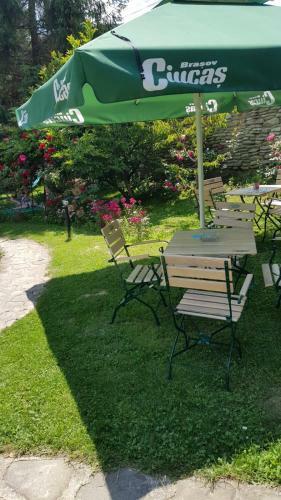 Hostal Vila Karina