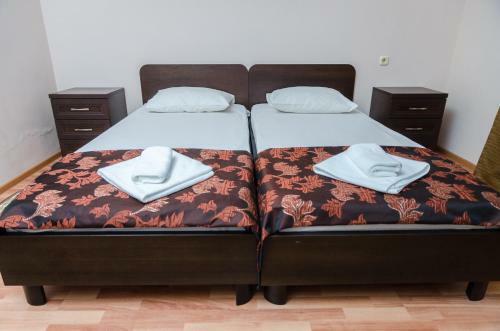 Hostal Guest House On Demokraticheskaya 62a