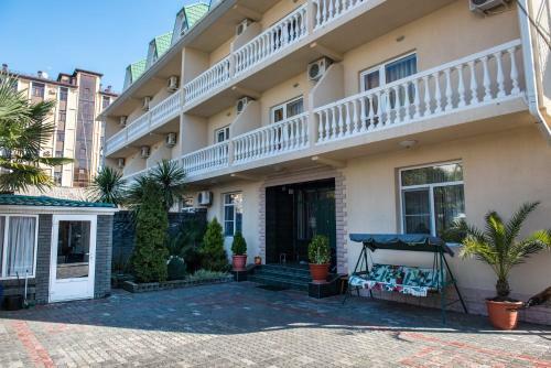 Hostal Guest House On Demokraticheskaya 62a