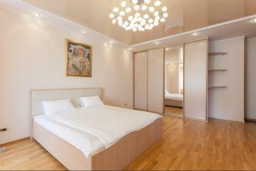 Elite New Center Apartment At The Lake
