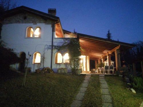 Villa D'epoca Sul Lago Di Garda Con Piscina Interna E Parco Con Laghetto
