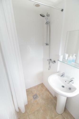 Seaview Holidays - Salterns Village