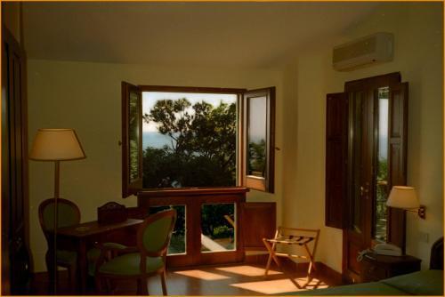 Hotel Illicini