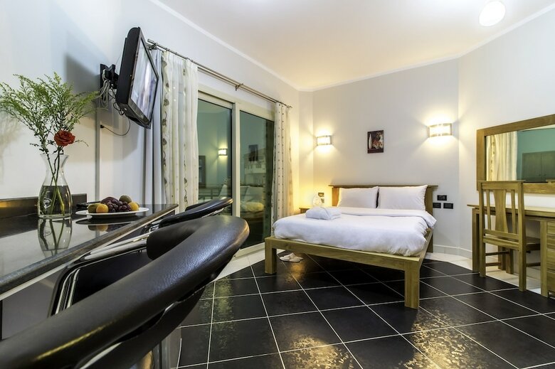 Hotel Royal Beach Resort