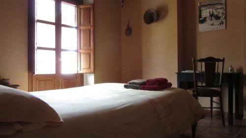 Hostal La Casa De La Vila