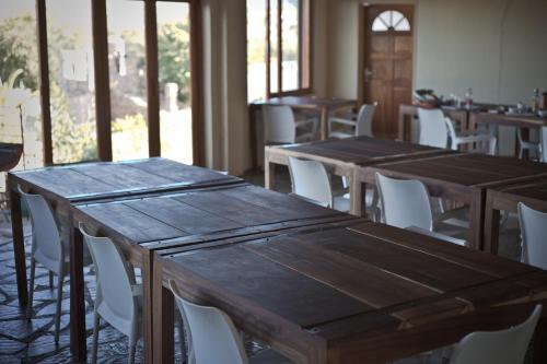 Sweet Thorn Retreat Airport Lodge