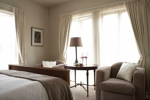 Hostal Leonora At Welgemoed Manor