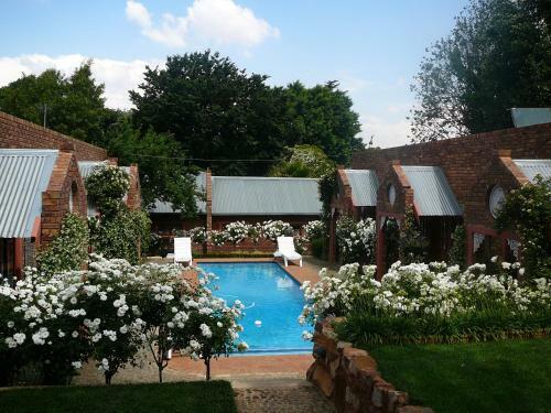 Hostal Van Dykshuis Guest House